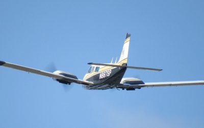 Commercial Single-Engine vs. Multi-Engine CPL: Choosing Your Commercial Pathway