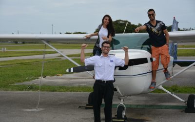 Is a Career as a Commercial Pilot Right for You? Pros, Cons, and Daily Reality